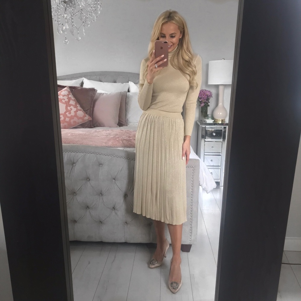 Knitted Turtleneck &Pleated Skirt Two Piece, Beige - Picture 2 of 8